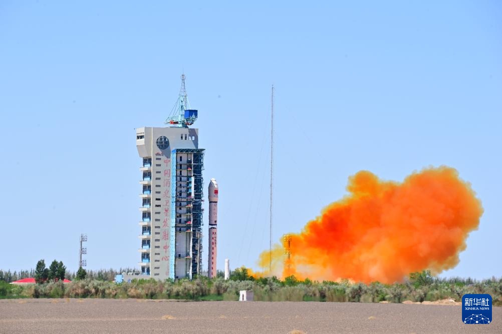 Хятад улс сансрын тооцооллын хиймэл дагуулыг амжилттай хөөргөв